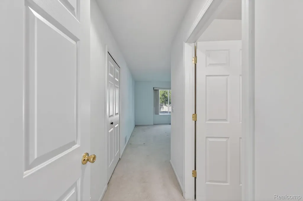100 Aberdeen Drive Flushing City MI 48433