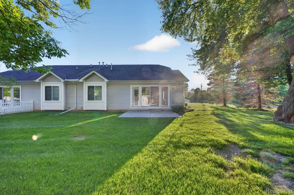 100 Aberdeen Drive Flushing City MI 48433