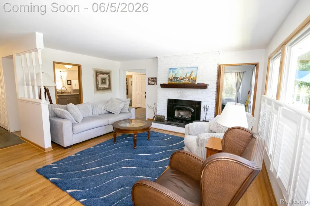 724 Sandstone Drive Rochester Hills City MI 48309