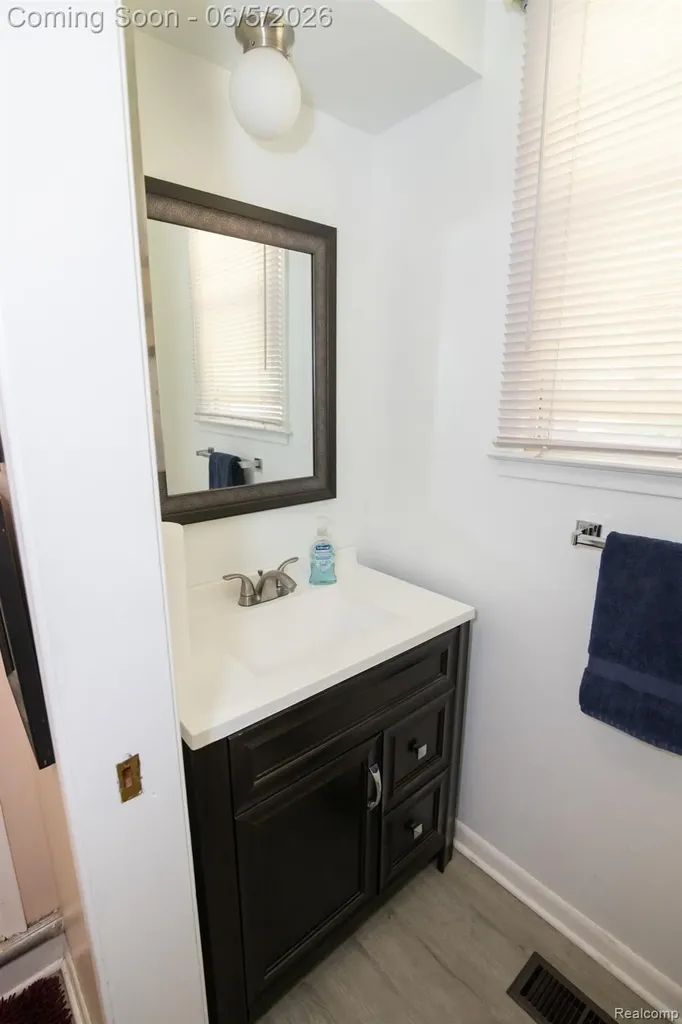 724 Sandstone Drive Rochester Hills City MI 48309
