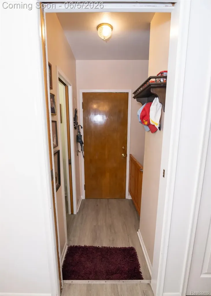 724 Sandstone Drive Rochester Hills City MI 48309