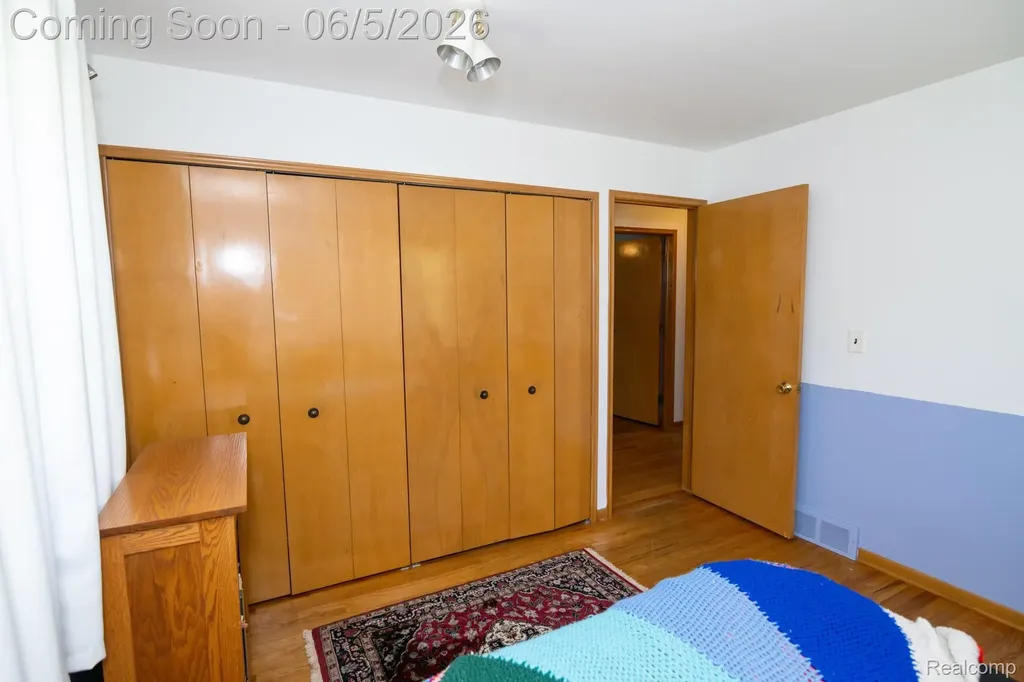 724 Sandstone Drive Rochester Hills City MI 48309