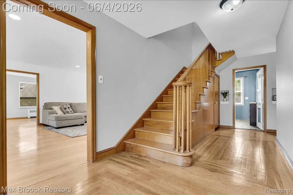 43747 Woodward Avenue Bloomfield Hills City MI 48302