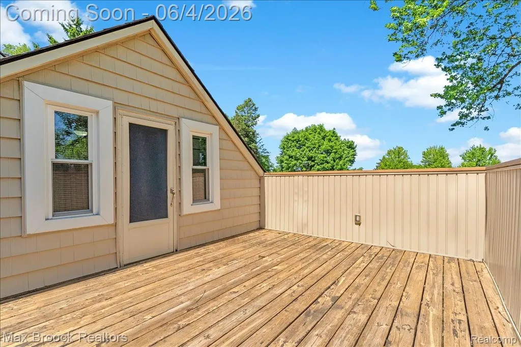 43747 Woodward Avenue Bloomfield Hills City MI 48302