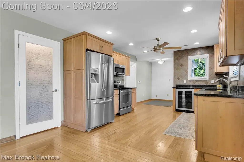43747 Woodward Avenue Bloomfield Hills City MI 48302