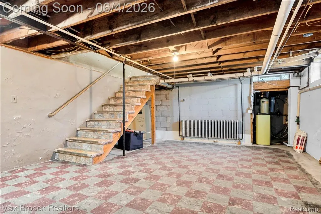 43747 Woodward Avenue Bloomfield Hills City MI 48302