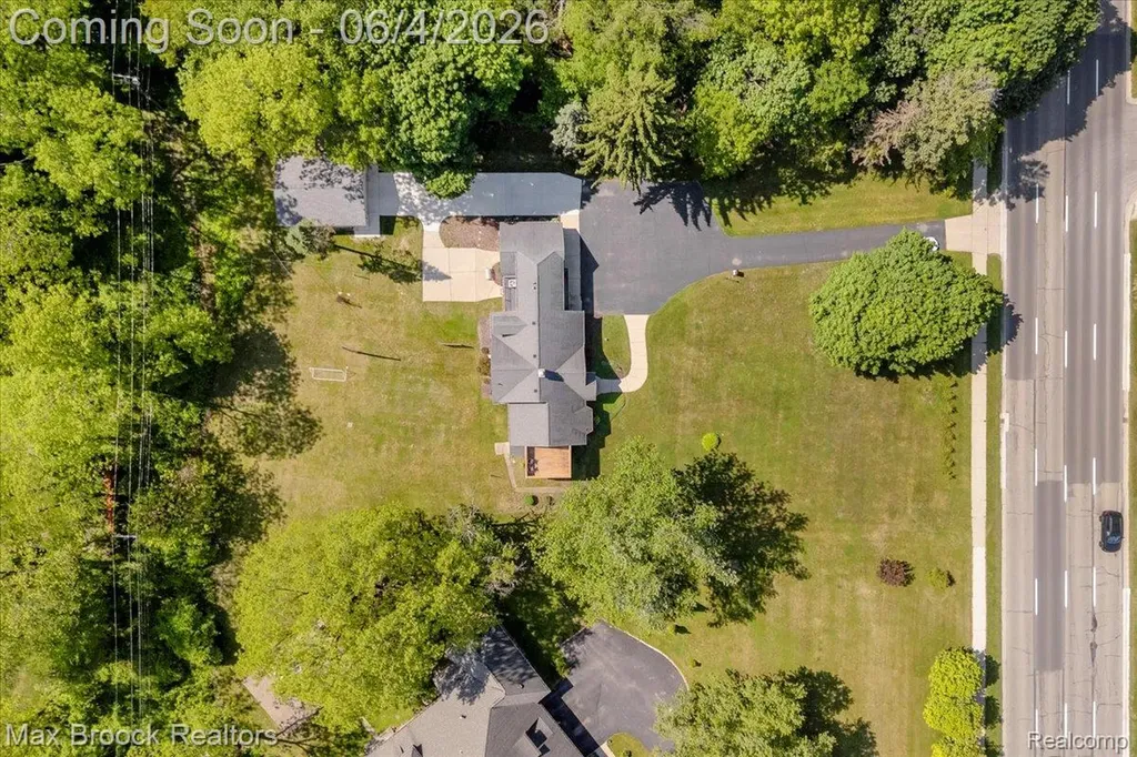 43747 Woodward Avenue Bloomfield Hills City MI 48302
