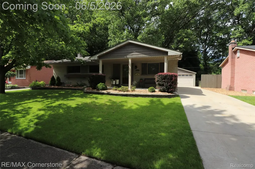 35810 Florane Street Westland City MI 48186