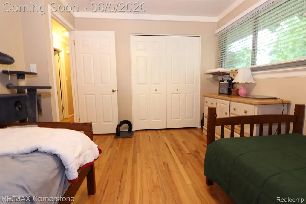 35810 Florane Street Westland City MI 48186