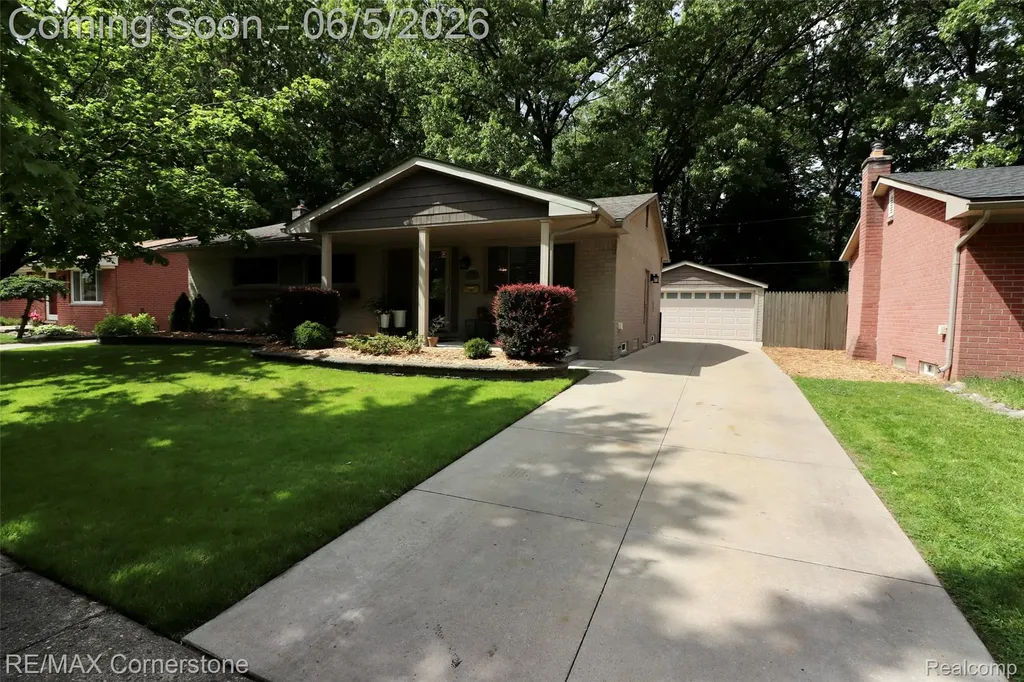 35810 Florane Street Westland City MI 48186