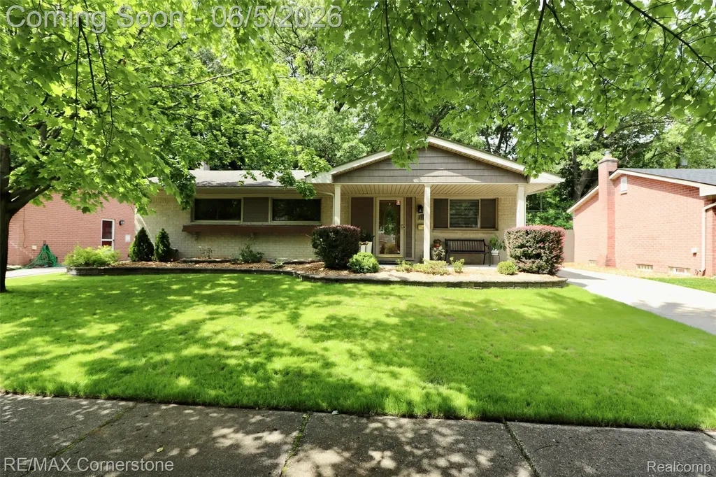 35810 Florane Street Westland City MI 48186