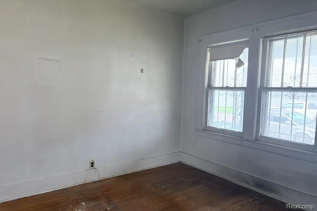 10132 Traverse Street Detroit City MI 48213