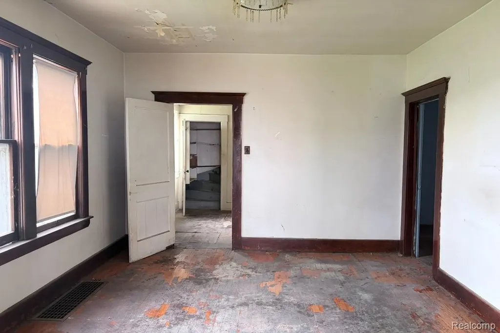 10132 Traverse Street Detroit City MI 48213