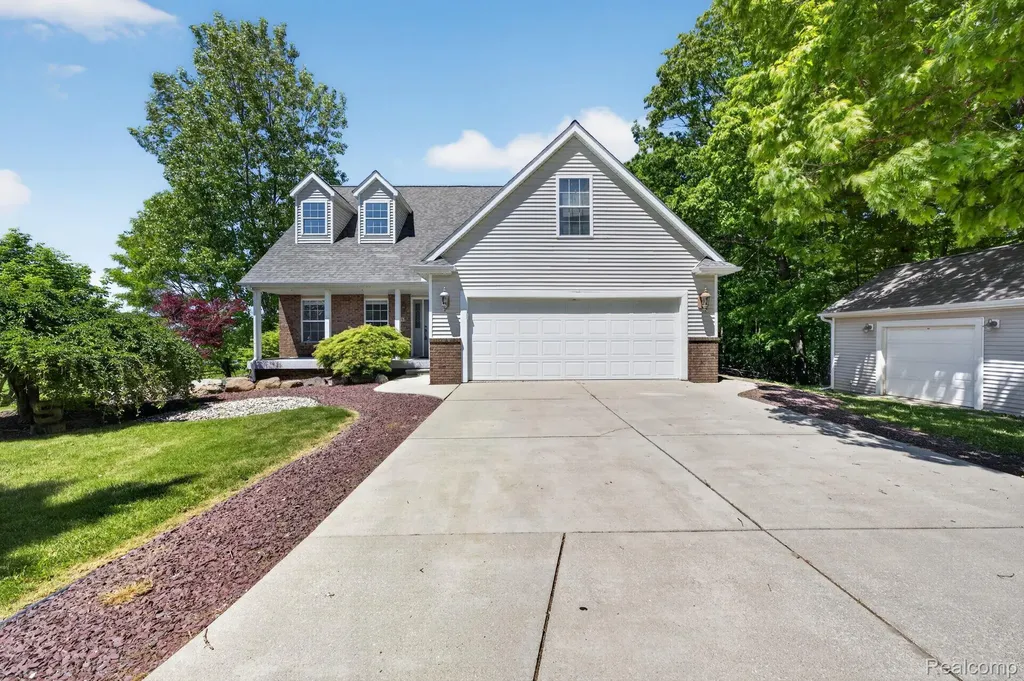 9055 Hegel Road Atlas Township MI 48438