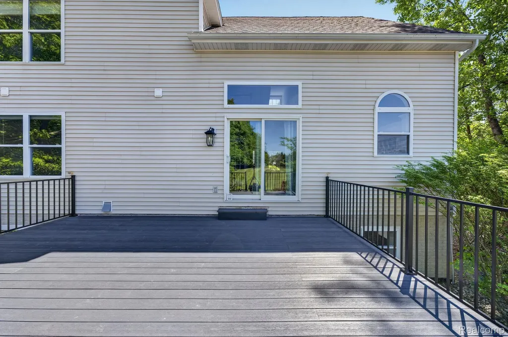 9055 Hegel Road Atlas Township MI 48438