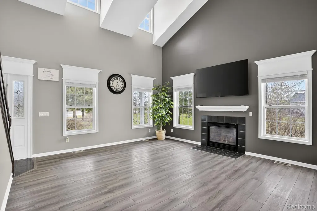 9055 Hegel Road Atlas Township MI 48438
