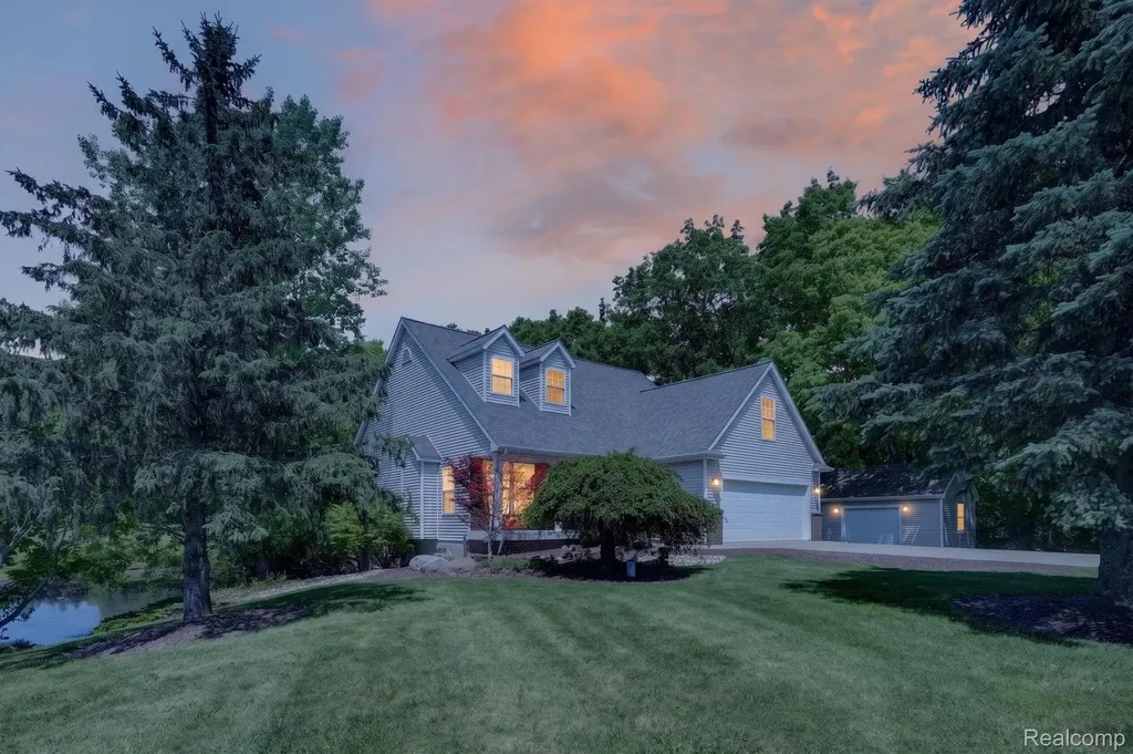 9055 Hegel Road Atlas Township MI 48438