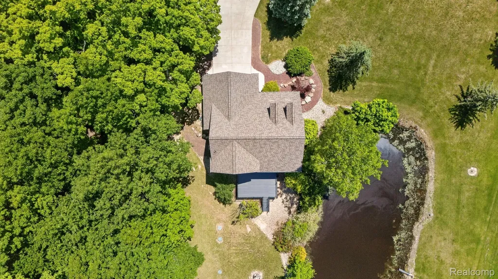 9055 Hegel Road Atlas Township MI 48438