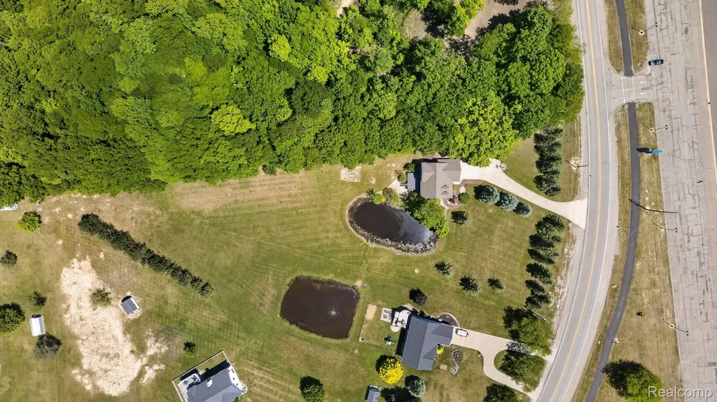 9055 Hegel Road Atlas Township MI 48438