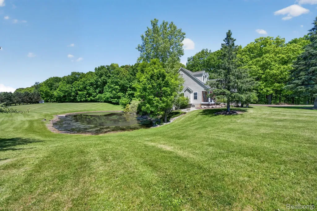 9055 Hegel Road Atlas Township MI 48438