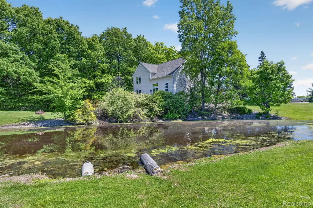 9055 Hegel Road Atlas Township MI 48438