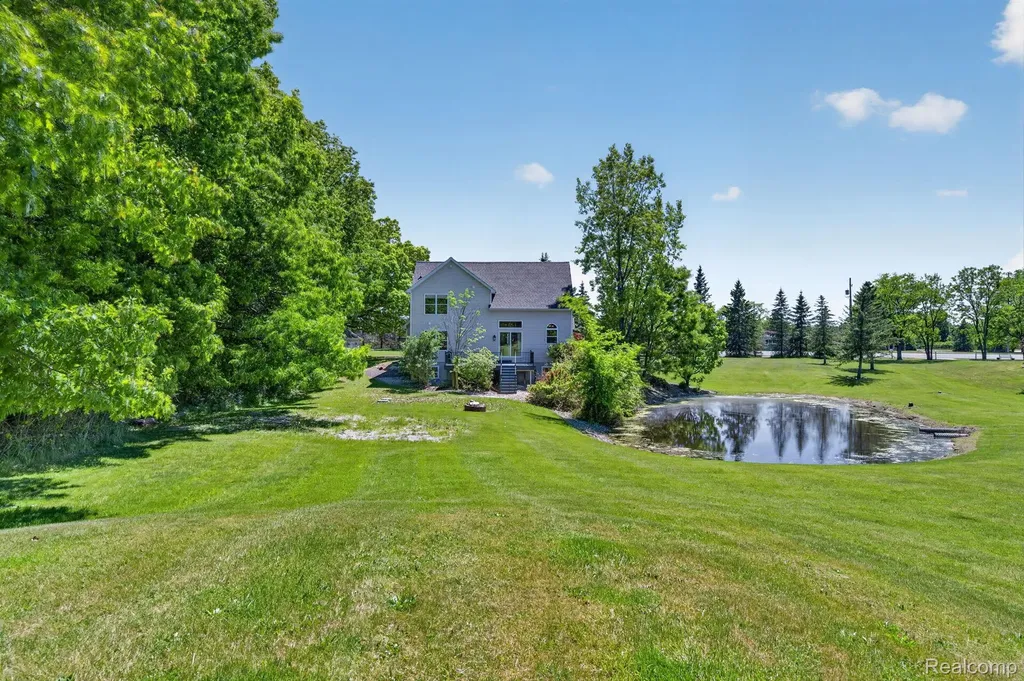 9055 Hegel Road Atlas Township MI 48438