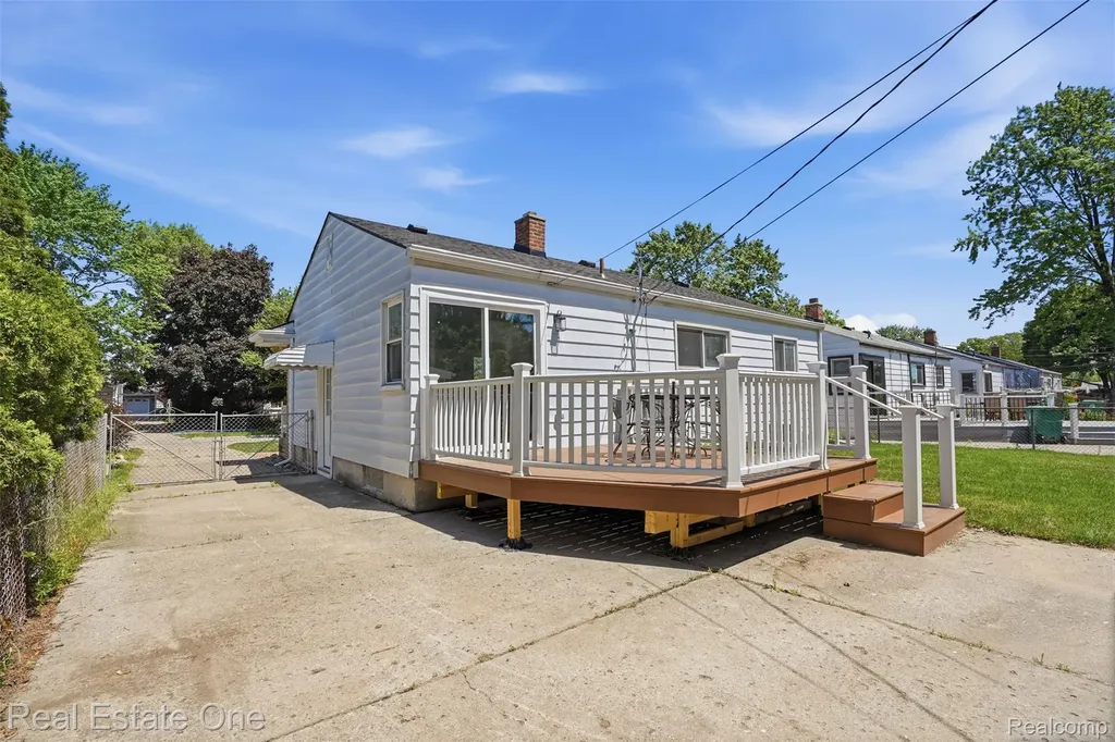 33441 Alta Street Garden City City MI 48135
