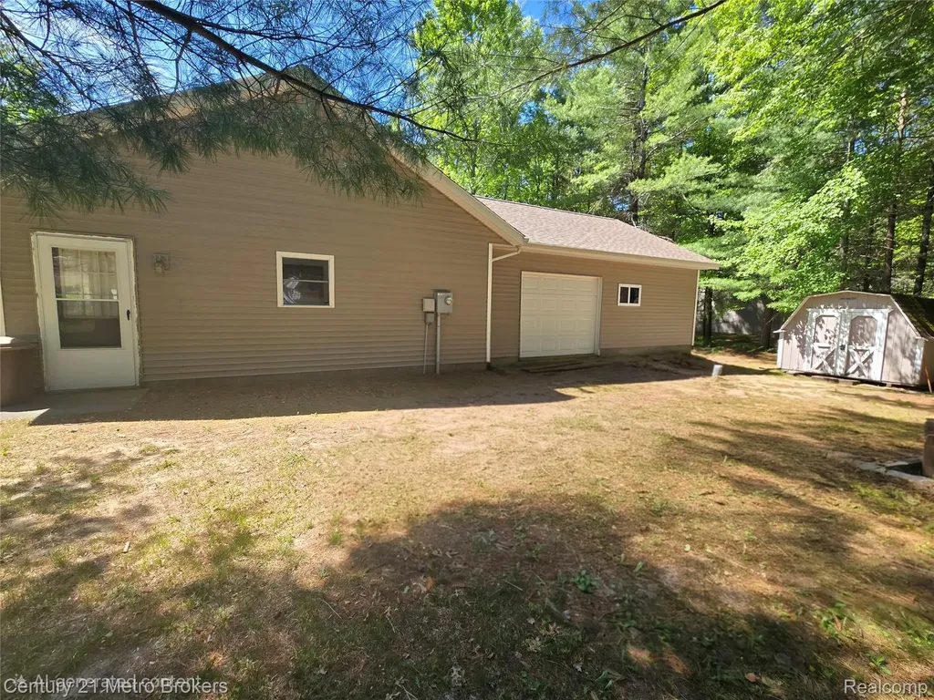101 Swift Deer Trail Denton Township MI 48651