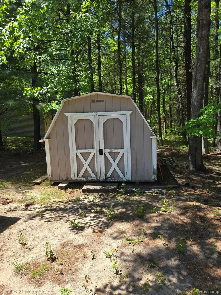 101 Swift Deer Trail Denton Township MI 48651