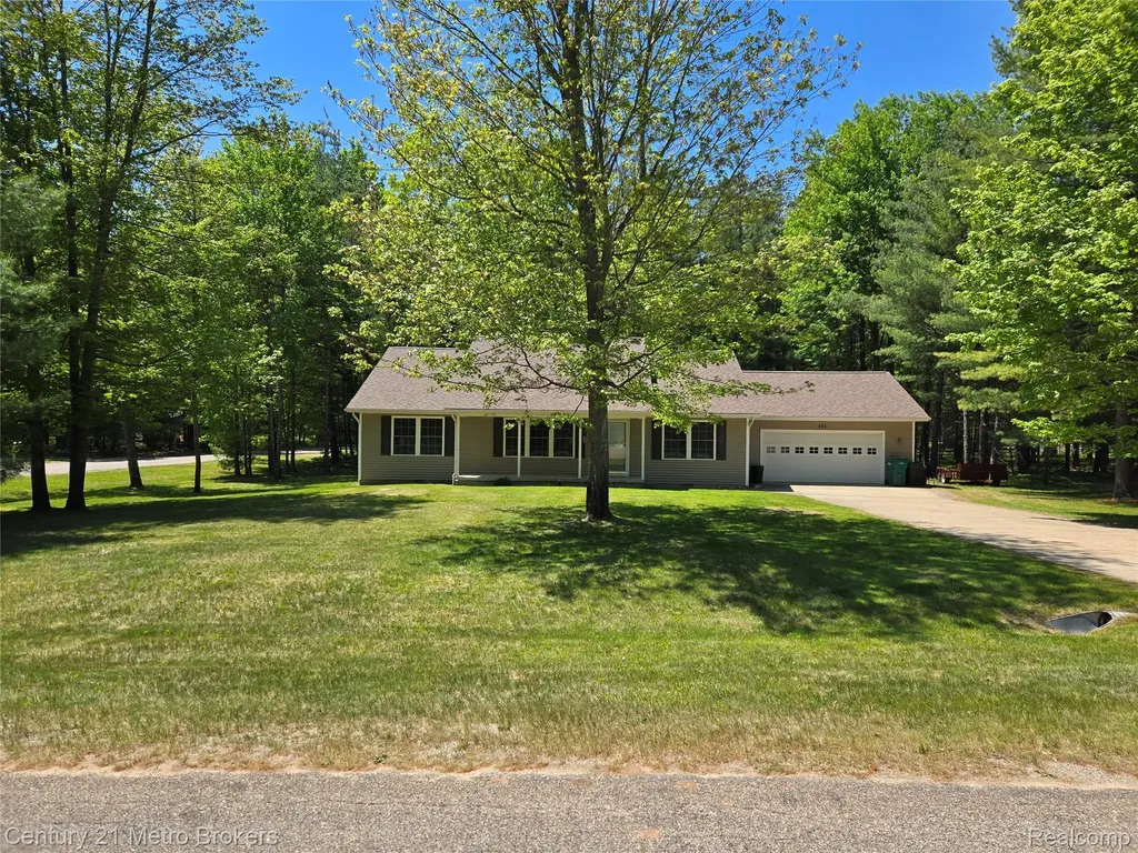 101 Swift Deer Trail Denton Township MI 48651