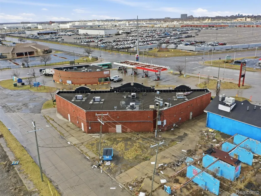 12547 Mack Avenue Detroit City MI 48215