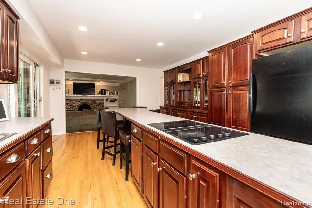 3182 Baypoint Drive Rochester Hills City MI 48309