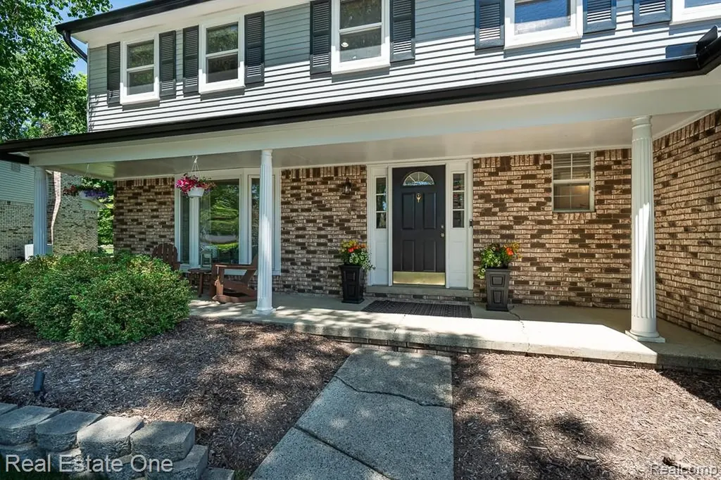 3182 Baypoint Drive Rochester Hills City MI 48309