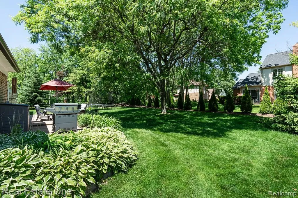 3182 Baypoint Drive Rochester Hills City MI 48309
