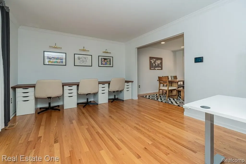 3182 Baypoint Drive Rochester Hills City MI 48309