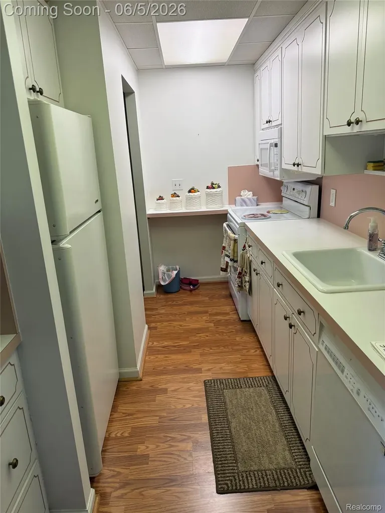 21800 Morley Avenue Dearborn City MI 48124