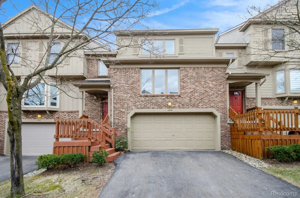 4243 Breckenridge Drive West Bloomfield Charter Township MI 48322