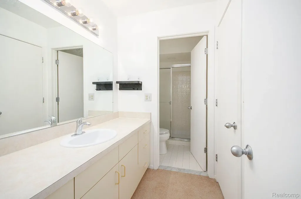 4243 Breckenridge Drive West Bloomfield Charter Township MI 48322
