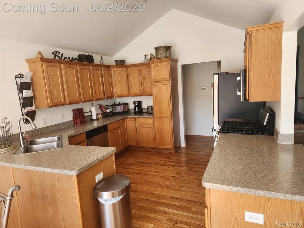7155 Belle Pointe Drive Van Buren Charter Township MI 48111