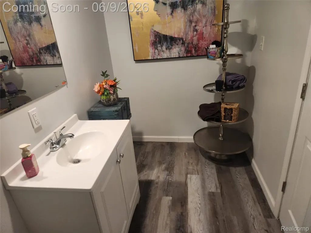 7155 Belle Pointe Drive Van Buren Charter Township MI 48111