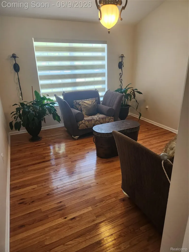 7155 Belle Pointe Drive Van Buren Charter Township MI 48111