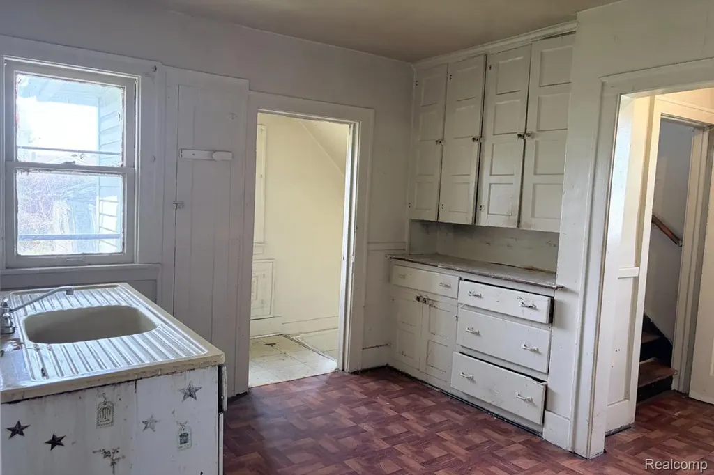 13355 Freeland Street Detroit City MI 48227