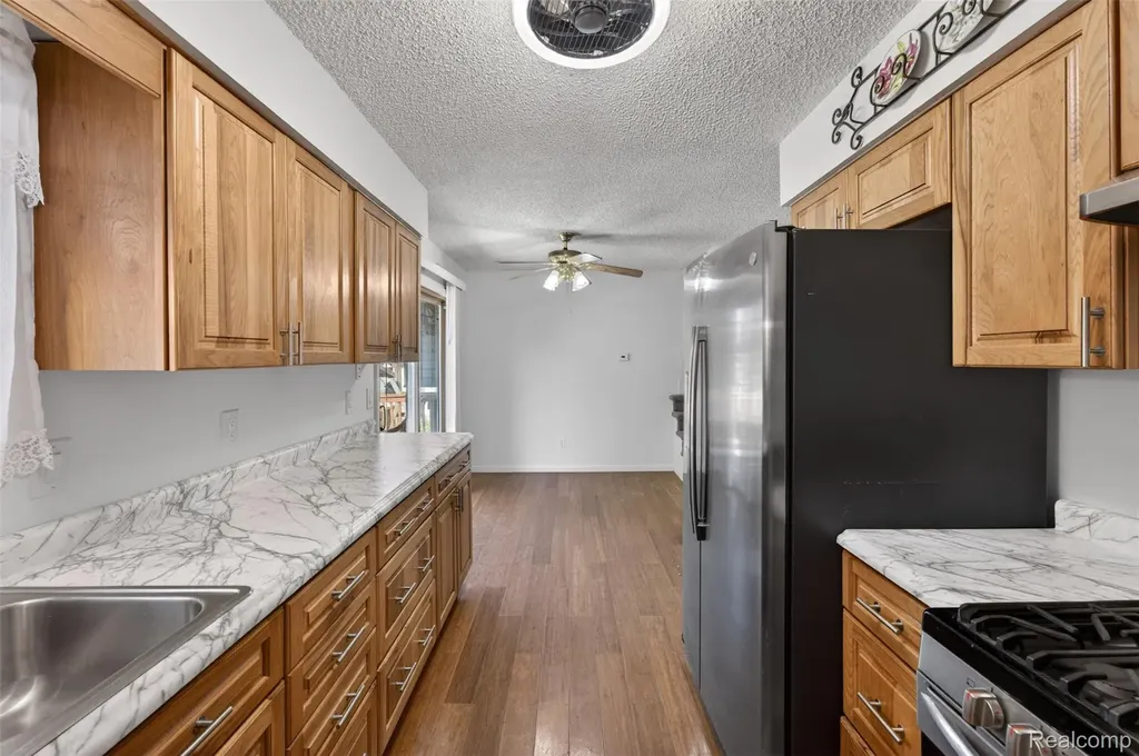 2471 Valley Church Drive Thetford Township MI 48420