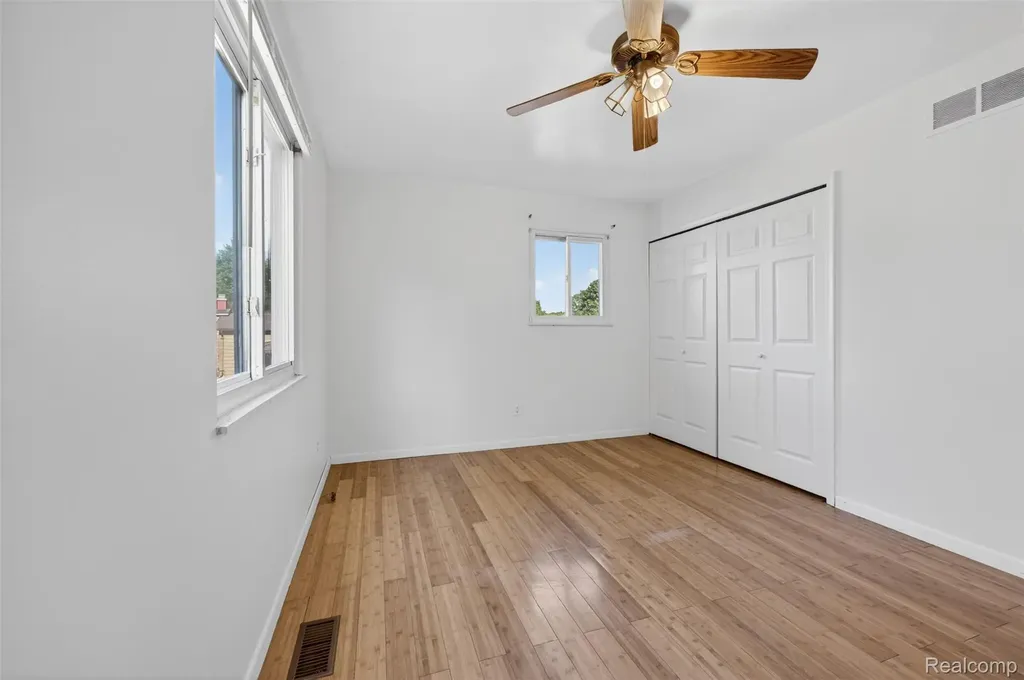 2471 Valley Church Drive Thetford Township MI 48420
