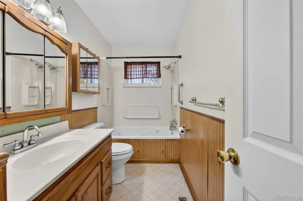 2471 Valley Church Drive Thetford Township MI 48420
