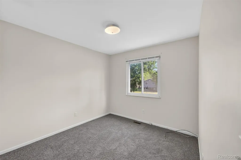2471 Valley Church Drive Thetford Township MI 48420
