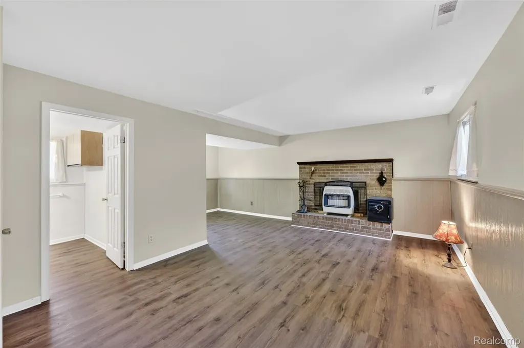 2471 Valley Church Drive Thetford Township MI 48420
