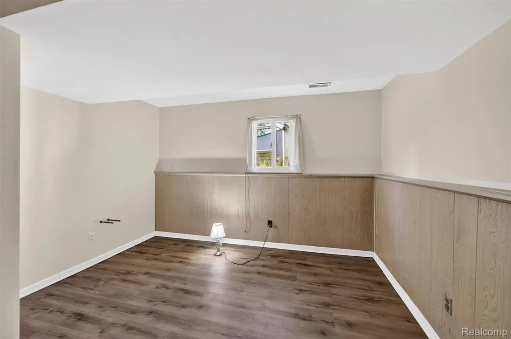 2471 Valley Church Drive Thetford Township MI 48420