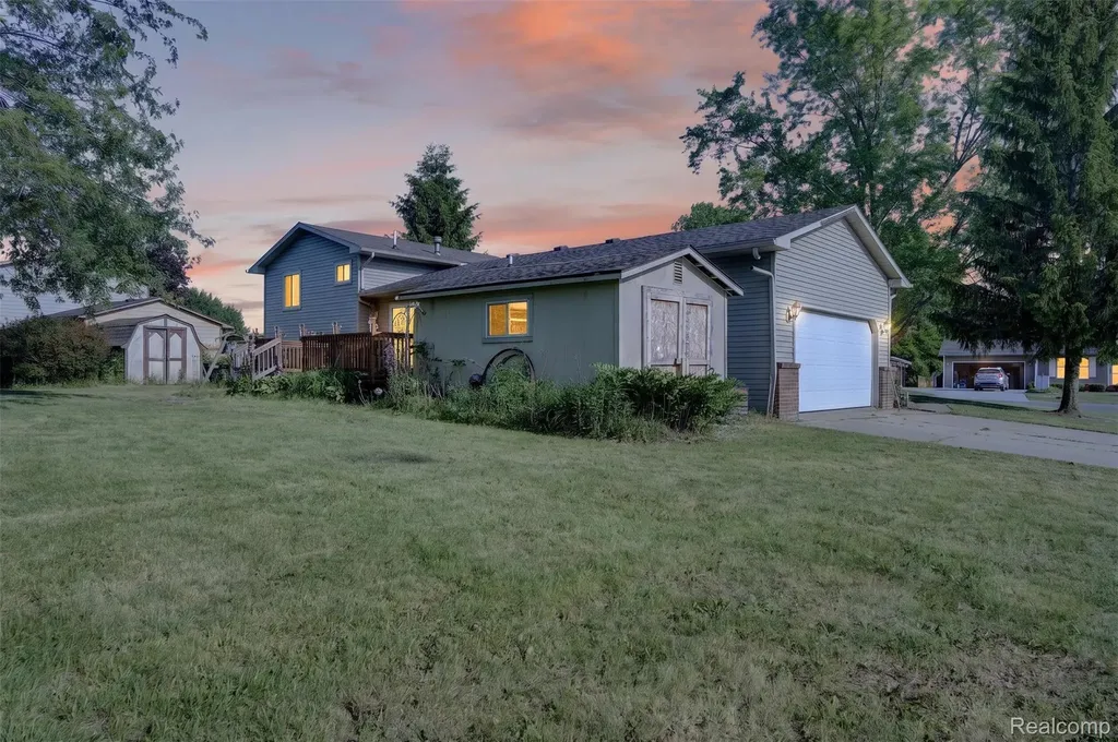 2471 Valley Church Drive Thetford Township MI 48420