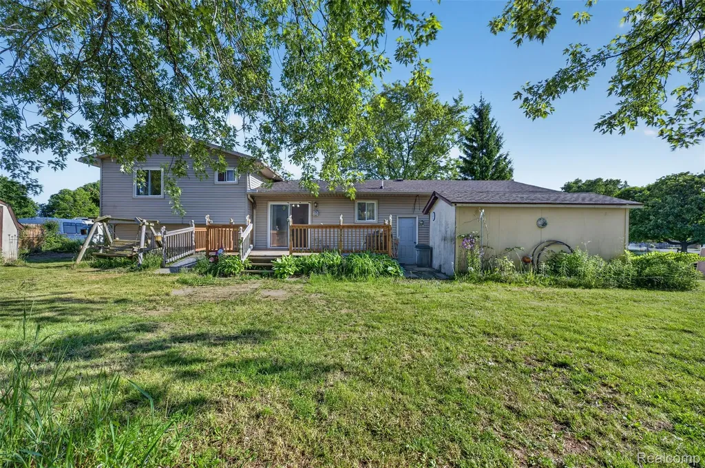 2471 Valley Church Drive Thetford Township MI 48420